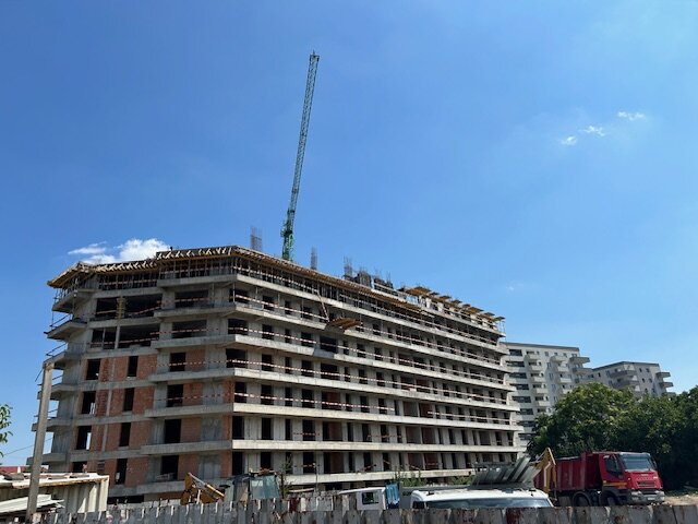 Gorjului Etalon Lacul Morii Condominiu superb Ap 2 camere 15 min Metrou